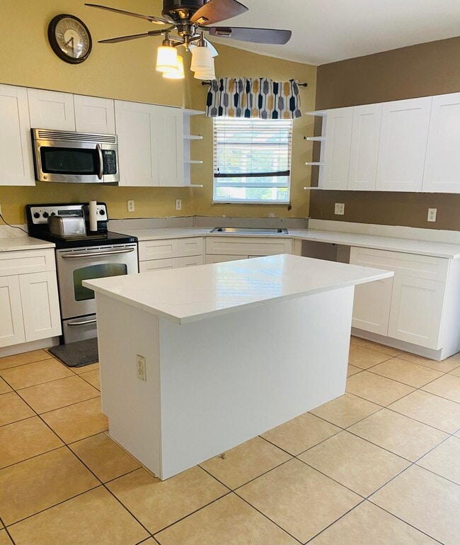 Building Photo - 13638 88th Pl N