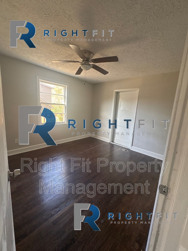 Building Photo - 4383 Wilson St