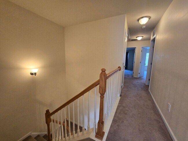 Building Photo - Classic & Comfortable West Durham Townhome with Timeless Design