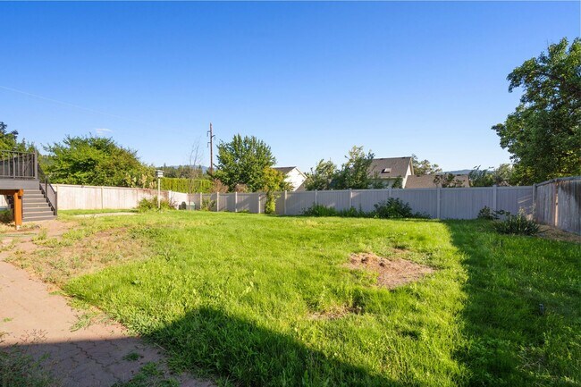 Building Photo - Spacious 4 Bed, 3 Bath Home | Central Vall...