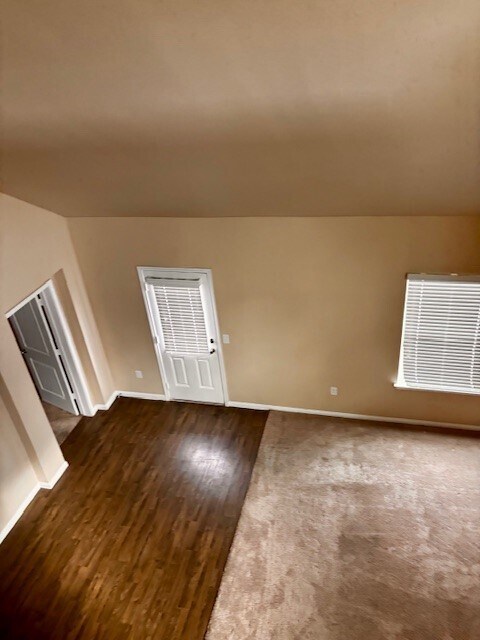 Building Photo - 223 Camellia Dr