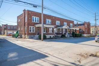 Building Photo - 119 E 7th Ave