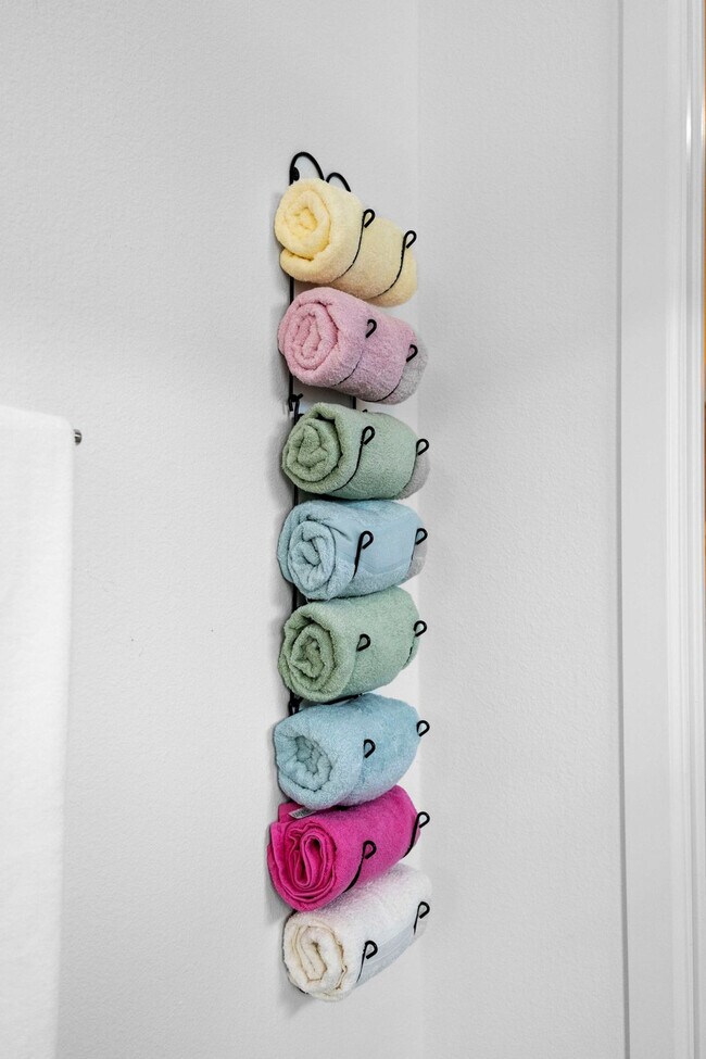 Building Photo - 516 Secretariat Dr