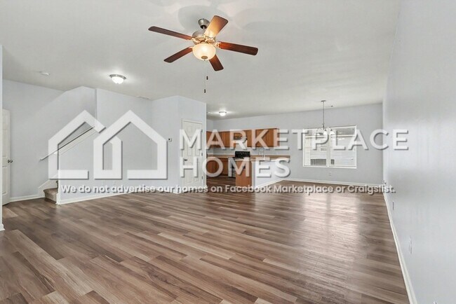 Building Photo - 5798 Westchase St
