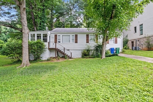 Primary Photo - 1738 Duke Rd
