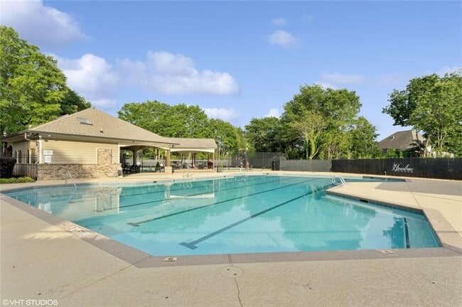 Building Photo - 230 Bluff Oak Dr