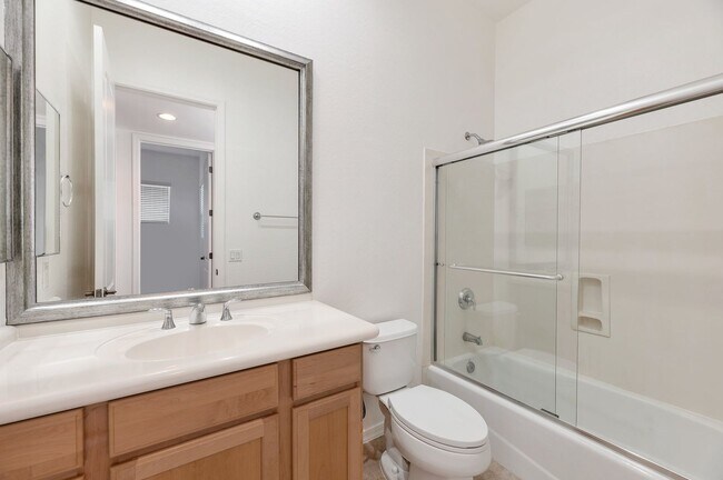 Building Photo - 3 Bedroom 2.5 Bath at Villa Verona Scottsdale