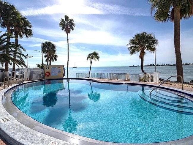 Building Photo - 10th FLR 2B/2BA Waterfront with Panoramic Intercoastal Views in 55+ Community