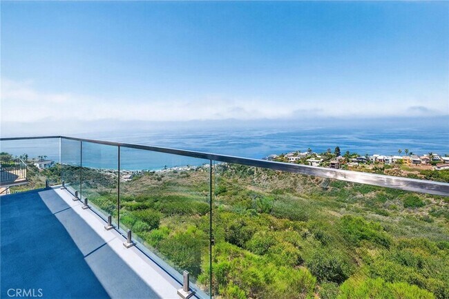 Building Photo - 865 Quivera St