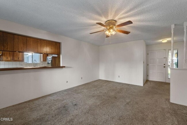 Building Photo - 5909 Sunny Palms Ave