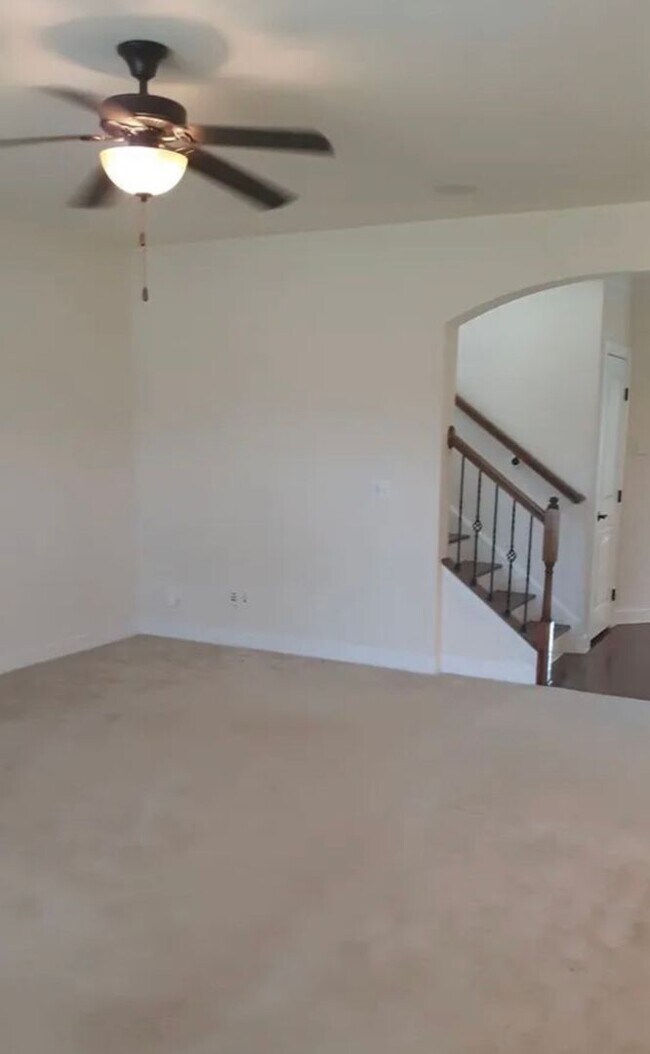 Building Photo - Discover this spacious 5-bedroom, 3.5-bath home in Elgin, SC ~ Available July 2026!