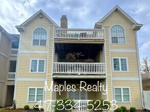 Building Photo - Two bed / Two bath condo in WOODLAND ESTAT...