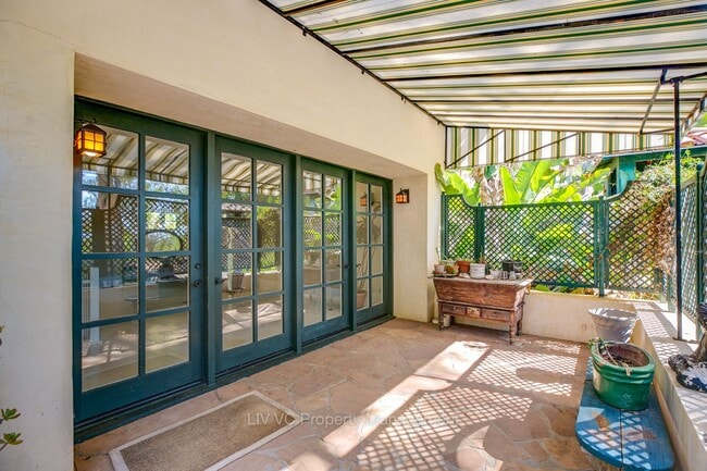 Building Photo - Foothill Guest Cottage with a View!