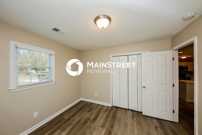 Building Photo - 3 Bedroom Pet-Friendly Home in Powder Springs, GA with Main Street Renewal