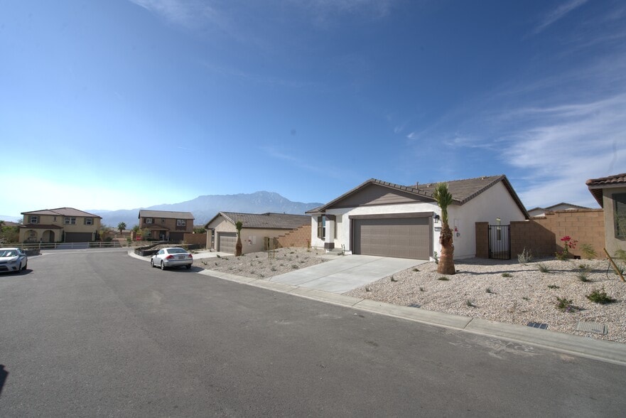 Primary Photo - 11265 Skyvista Dr