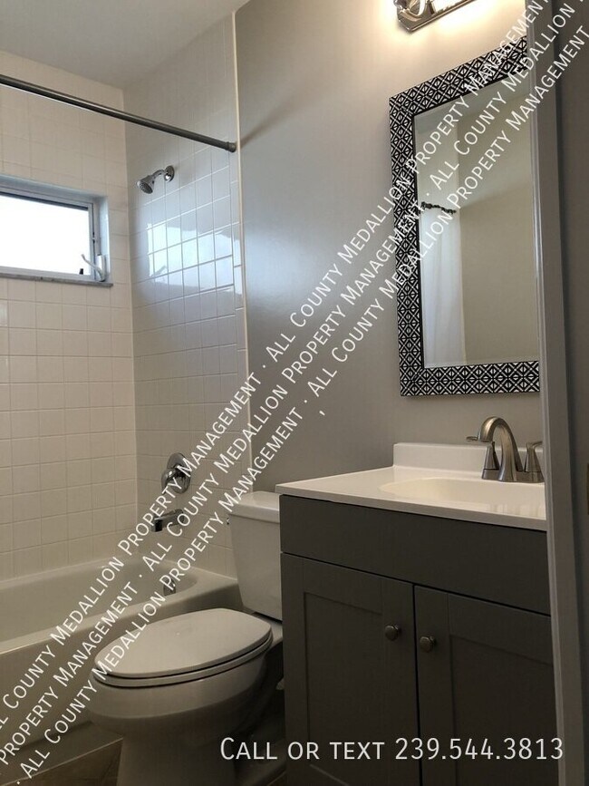 Building Photo - 8223 Breton Cir