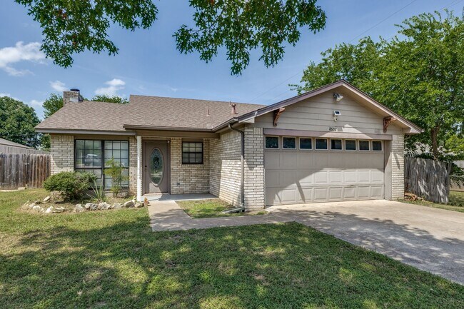 Building Photo - 8602 Skyview Rd