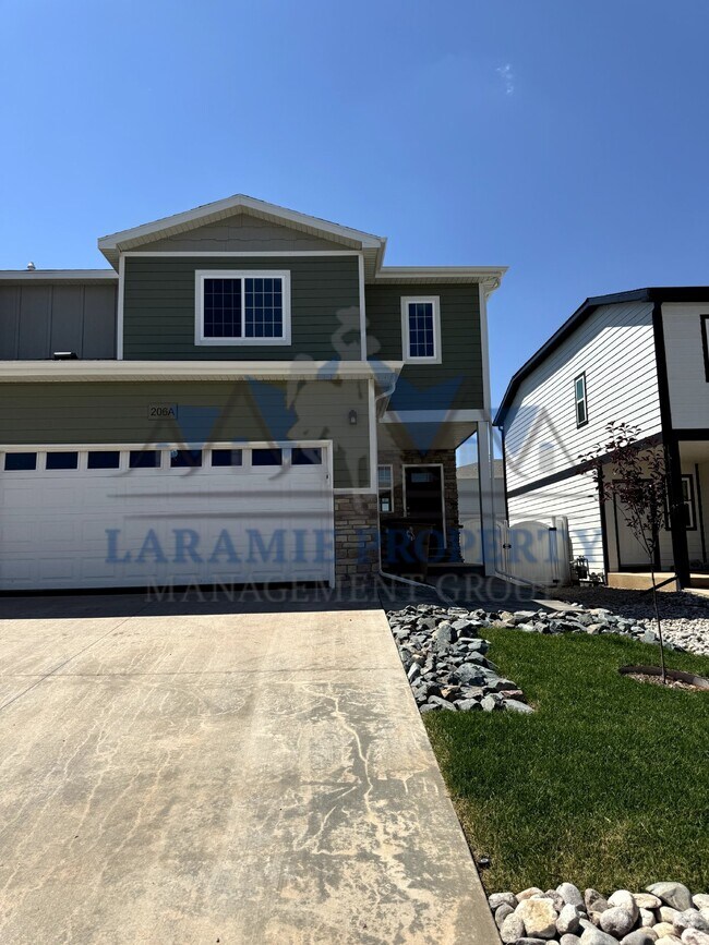 Primary Photo - 4-Bedroom, 4.5 bath Condo - $1,000 off Sep...