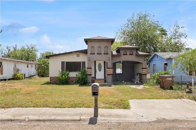 Primary Photo - 1206 E Samano St