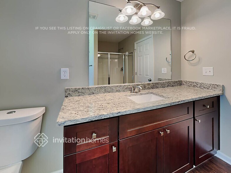 Building Photo - 8029 Hill-N-Dale Dr