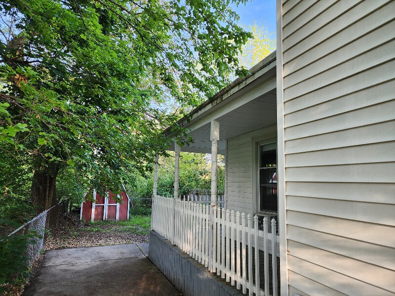 Building Photo - 3229 3rd St