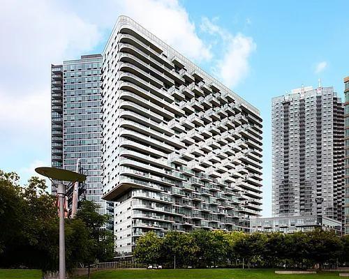 Building Photo - 1 bedroom in LONG ISLAND CITY NY 11109
