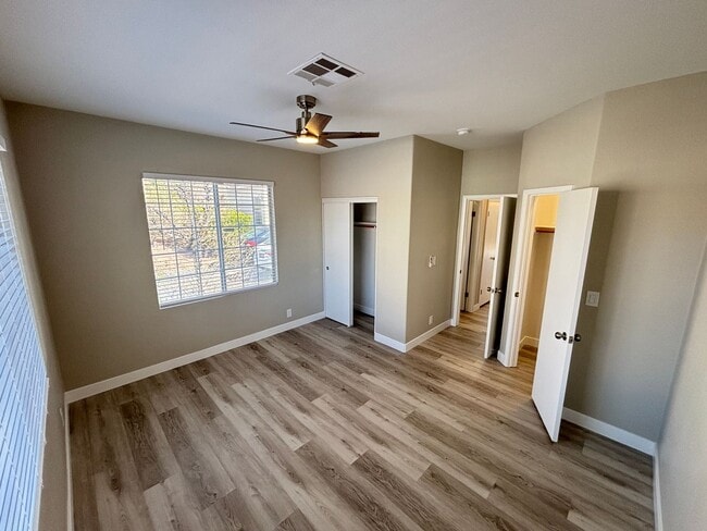 Building Photo - Beautifully updated 2Bed/2Bath single-story home w/ 2-car garage in the desirable Northwest Las V...