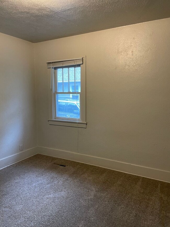 Building Photo - STUDENTS WELCOME! 1 Block North of CSU - Tenant Only Pays Trash