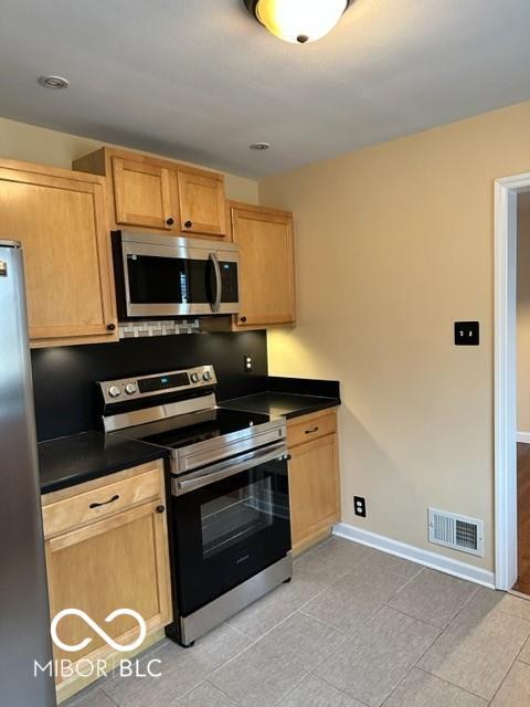 Building Photo - 10 Commerce Dr