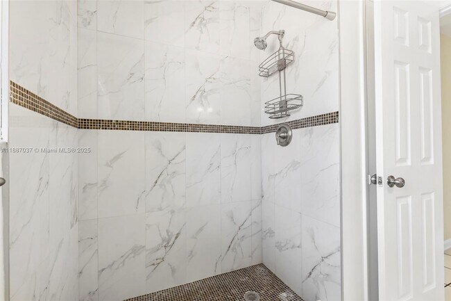 Building Photo - 5070 Ponderosa Ln