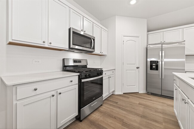 Building Photo - 6847 Tammany Manor Ln