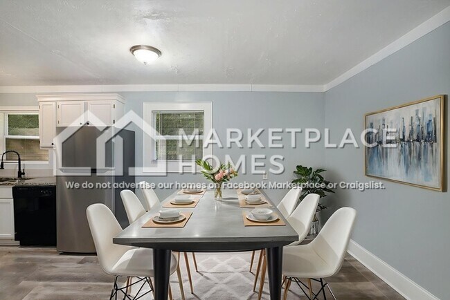 Building Photo - 6258 Green Acres Dr SW
