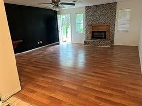 Building Photo - 414B Kelly Ln