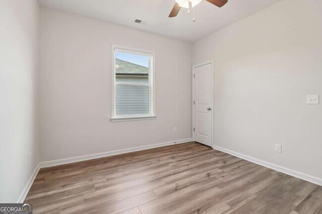 Building Photo - 3507 Creek Hollow