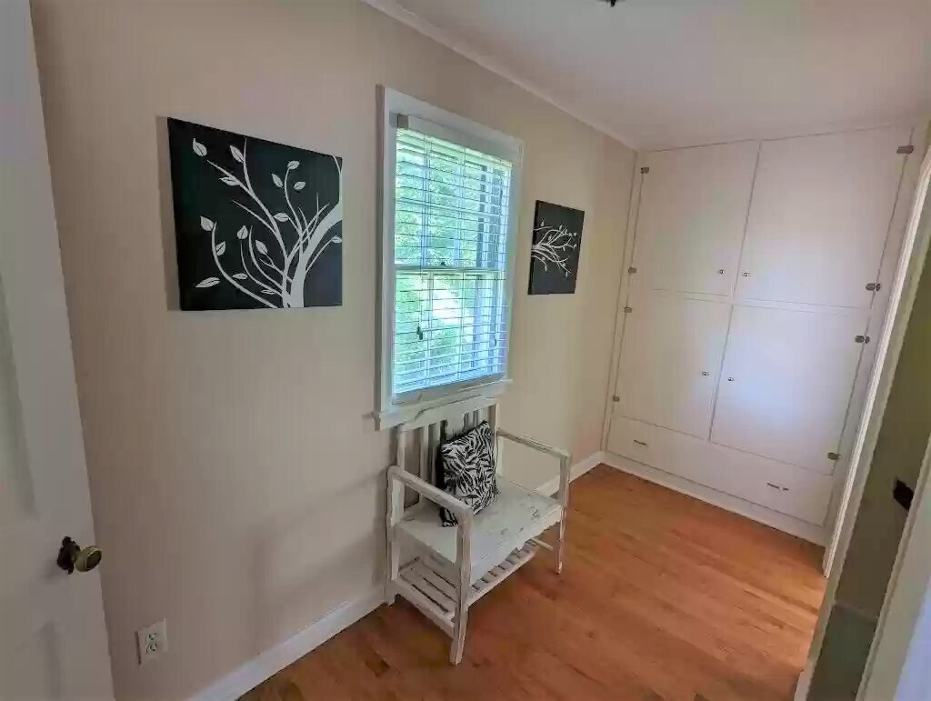 landing at top of stairs - 1404 29th St