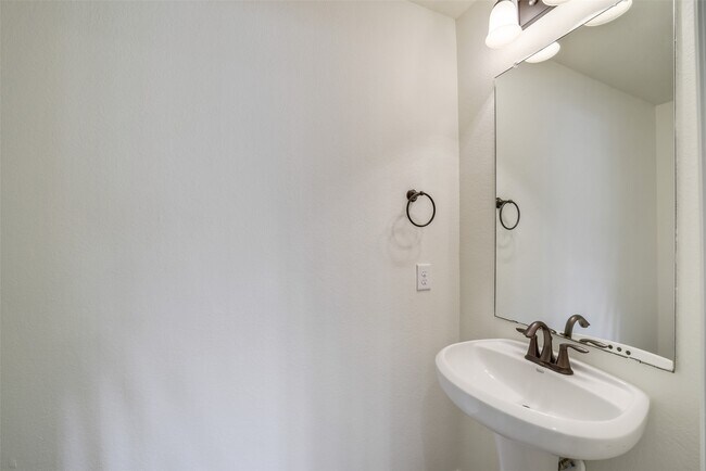 Building Photo - 20410 Lemon Blossom Cir