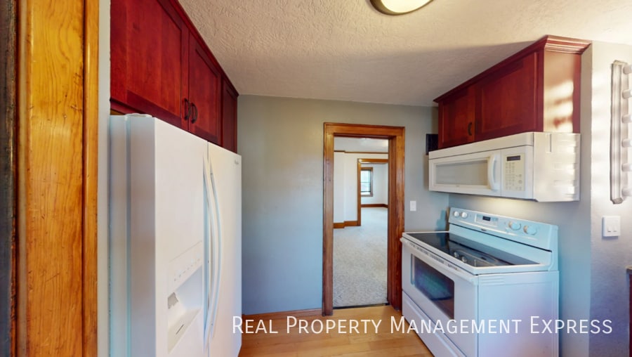 Building Photo - Cozy 3 bedroom 2 bathroom home