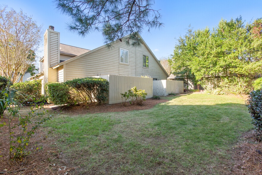 Side of House - 22 Maplecrest Dr