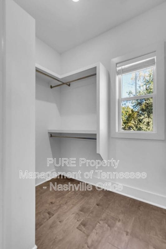 Building Photo - 1404 10th Ave N