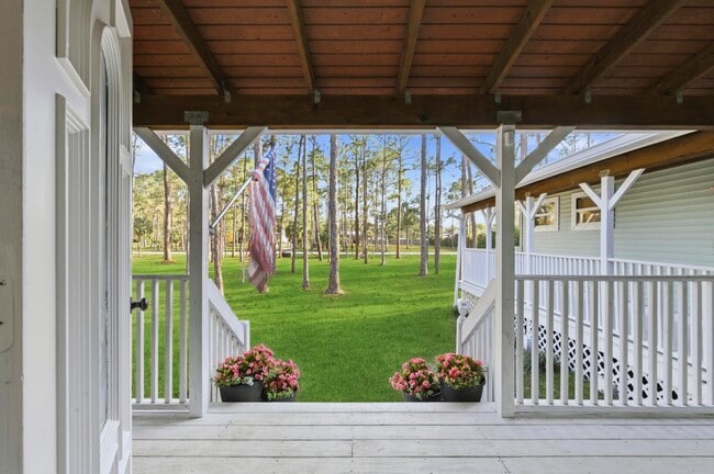 Building Photo - 12863 159th Ct N