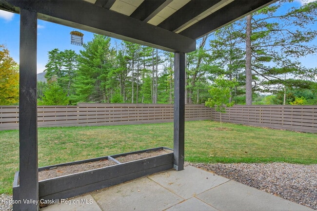 Building Photo - 422 Wittenberg Rd