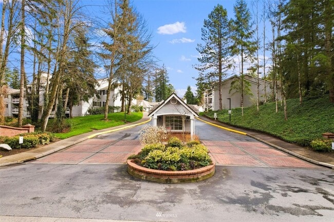 Building Photo - 23335 Cedar Way