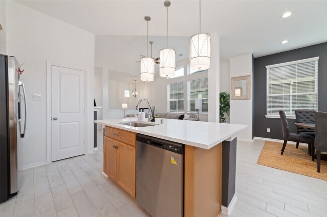 Building Photo - 331 E Coralburst Lp