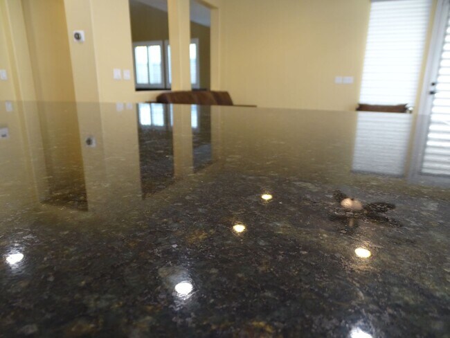 Building Photo - West Summerlin 5 Bedroom, Bed & Full Bath 1st Floor, Beauty