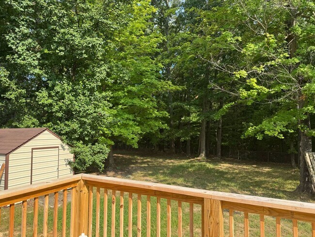 Building Photo - Great Location! 3Bd/2Ba Remodeled Home on ...