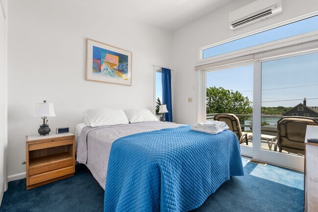Building Photo - 26 Salt Island Rd