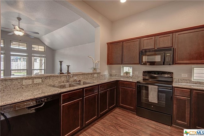 Building Photo - 3410 Greyfriar Dr