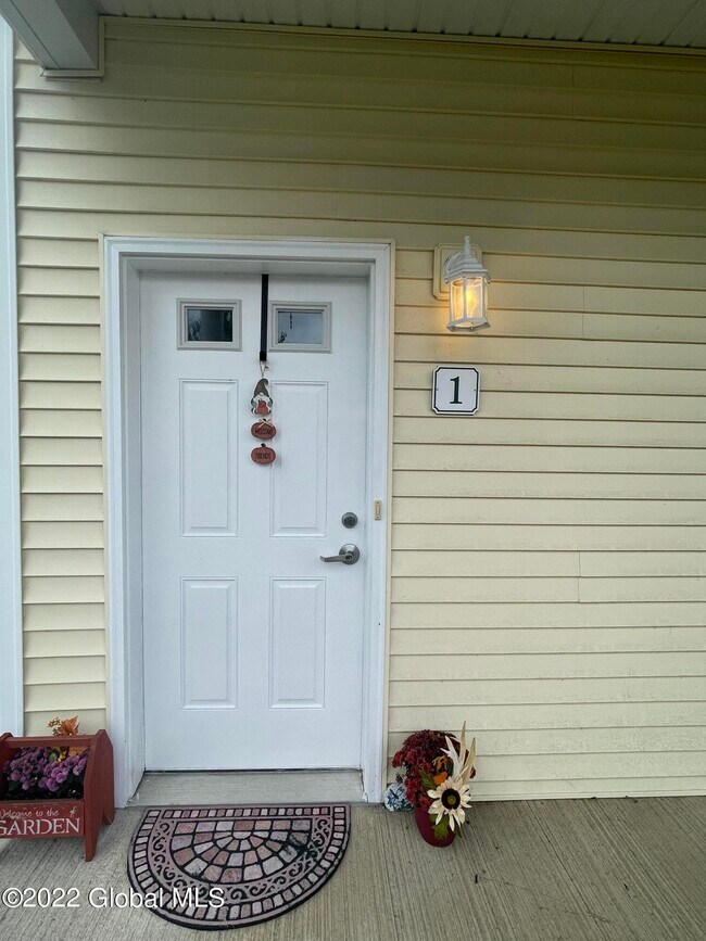 Building Photo - 15 Kempton Pl