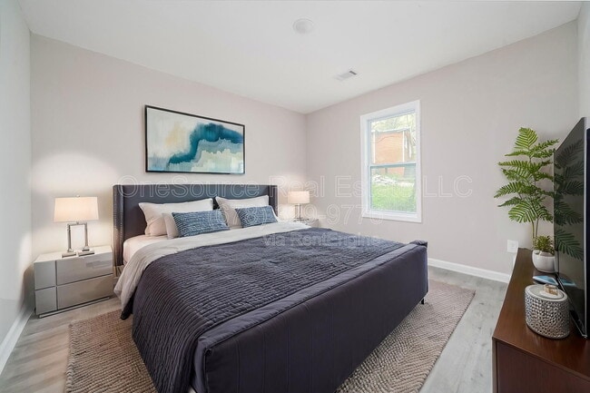 Building Photo - 665 S Eugenia Pl NW