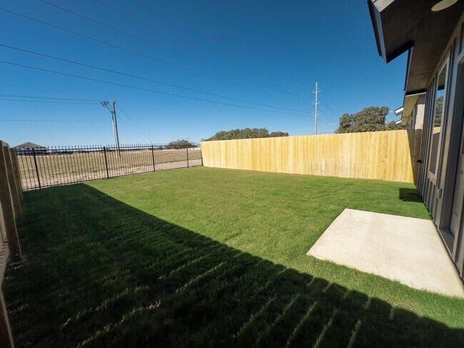 Building Photo - 8905 Ash Rd